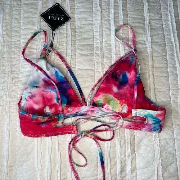2/$30 NWT Triangle Bikini Top in Multicolor Tie Dye SZ 6 - Picture 5 of 11